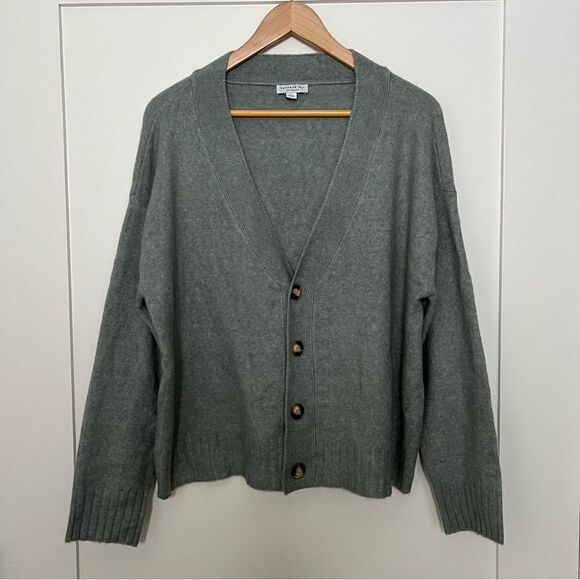 Current Air Cardigan Sweater Womens L Sage Green Knit Long Sleeve V-Neck Button - Picture 1 of 12